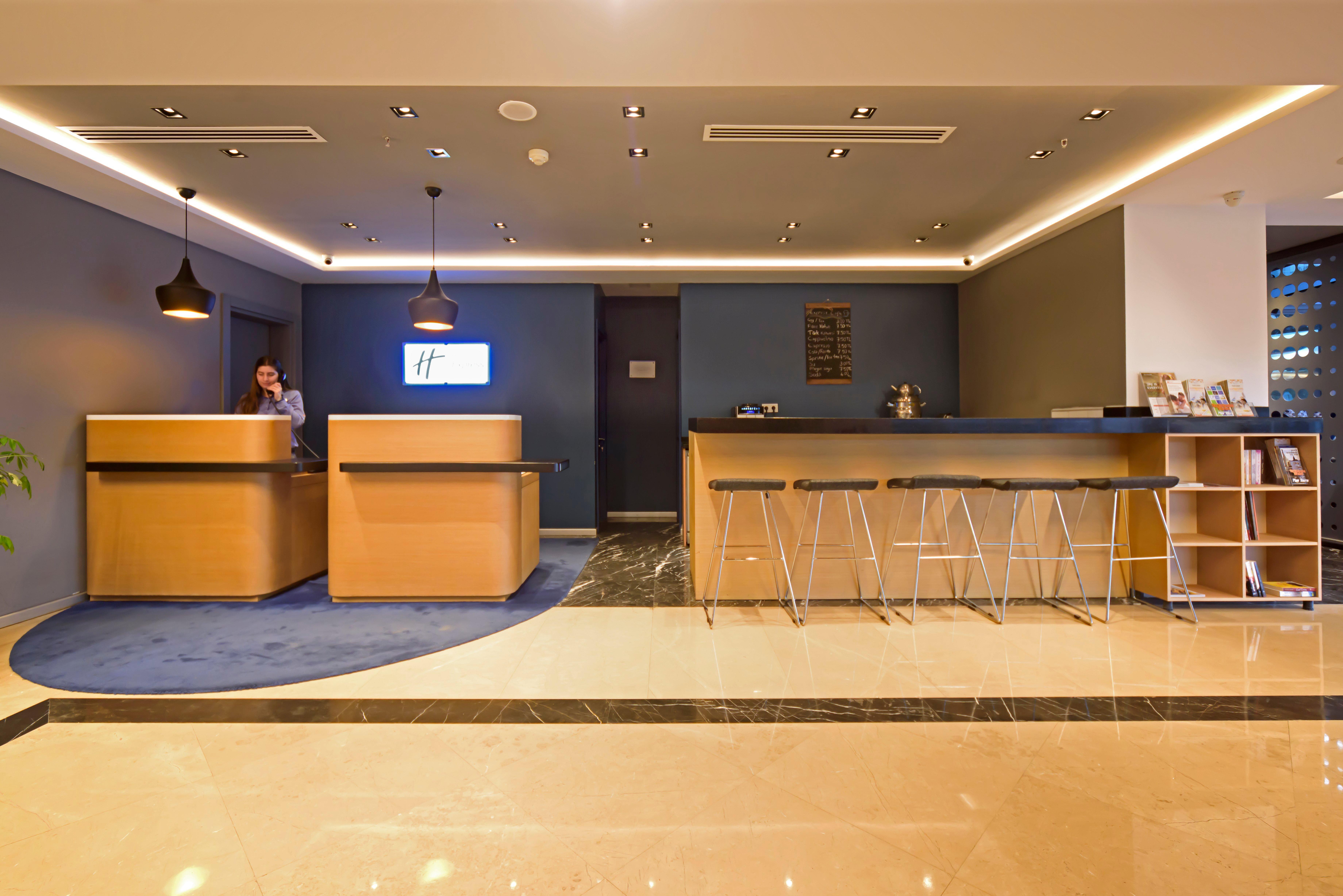 Holiday Inn Express Istanbul-Altunizade By Ihg Esterno foto