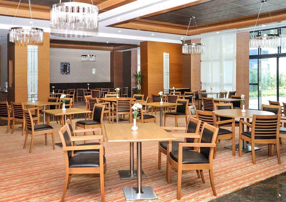 Holiday Inn Express Istanbul-Altunizade By Ihg Esterno foto
