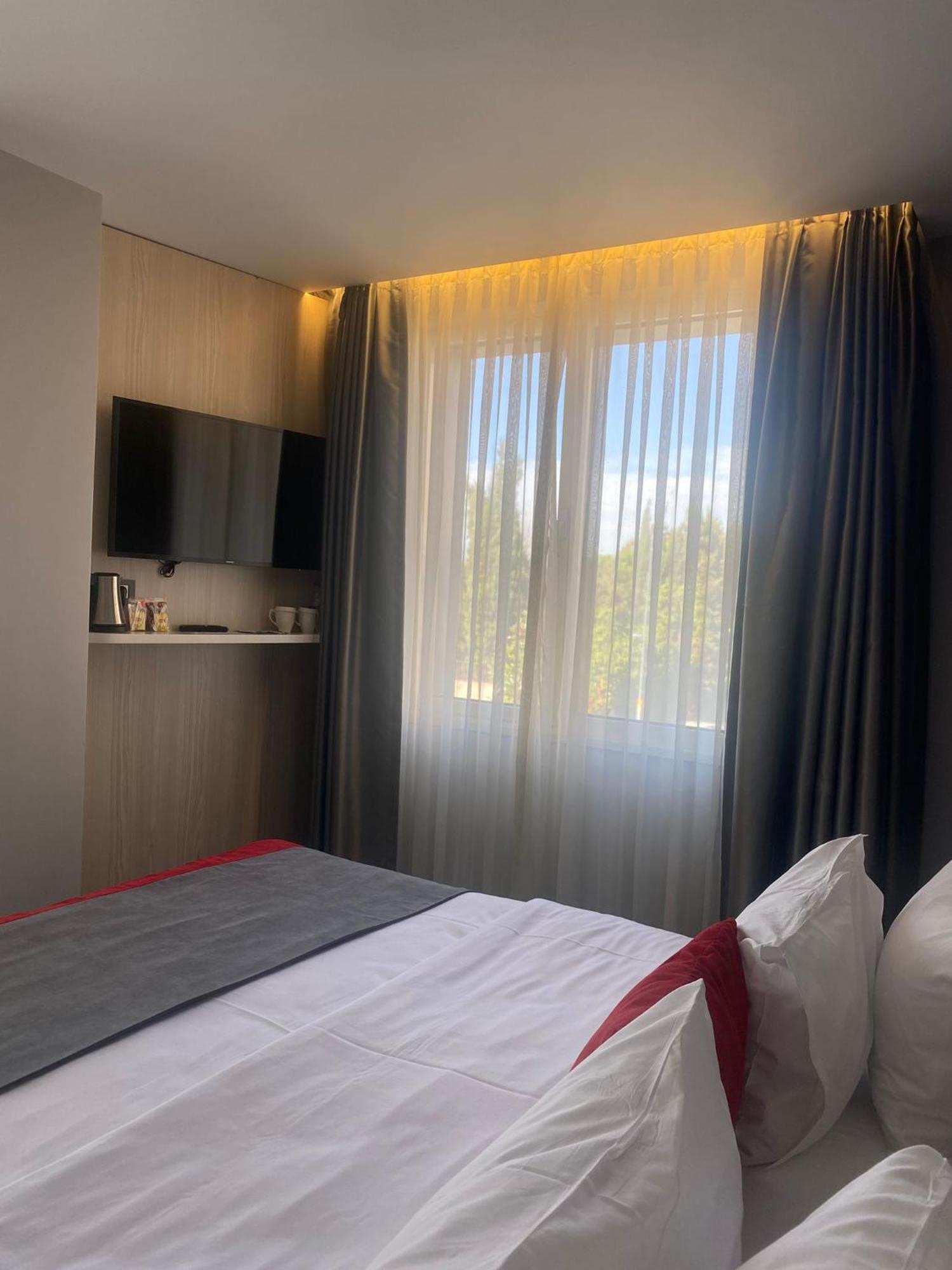 Holiday Inn Express Istanbul-Altunizade By Ihg Esterno foto