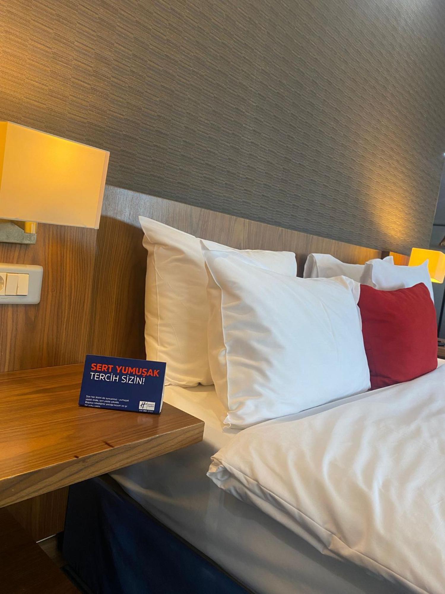 Holiday Inn Express Istanbul-Altunizade By Ihg Esterno foto