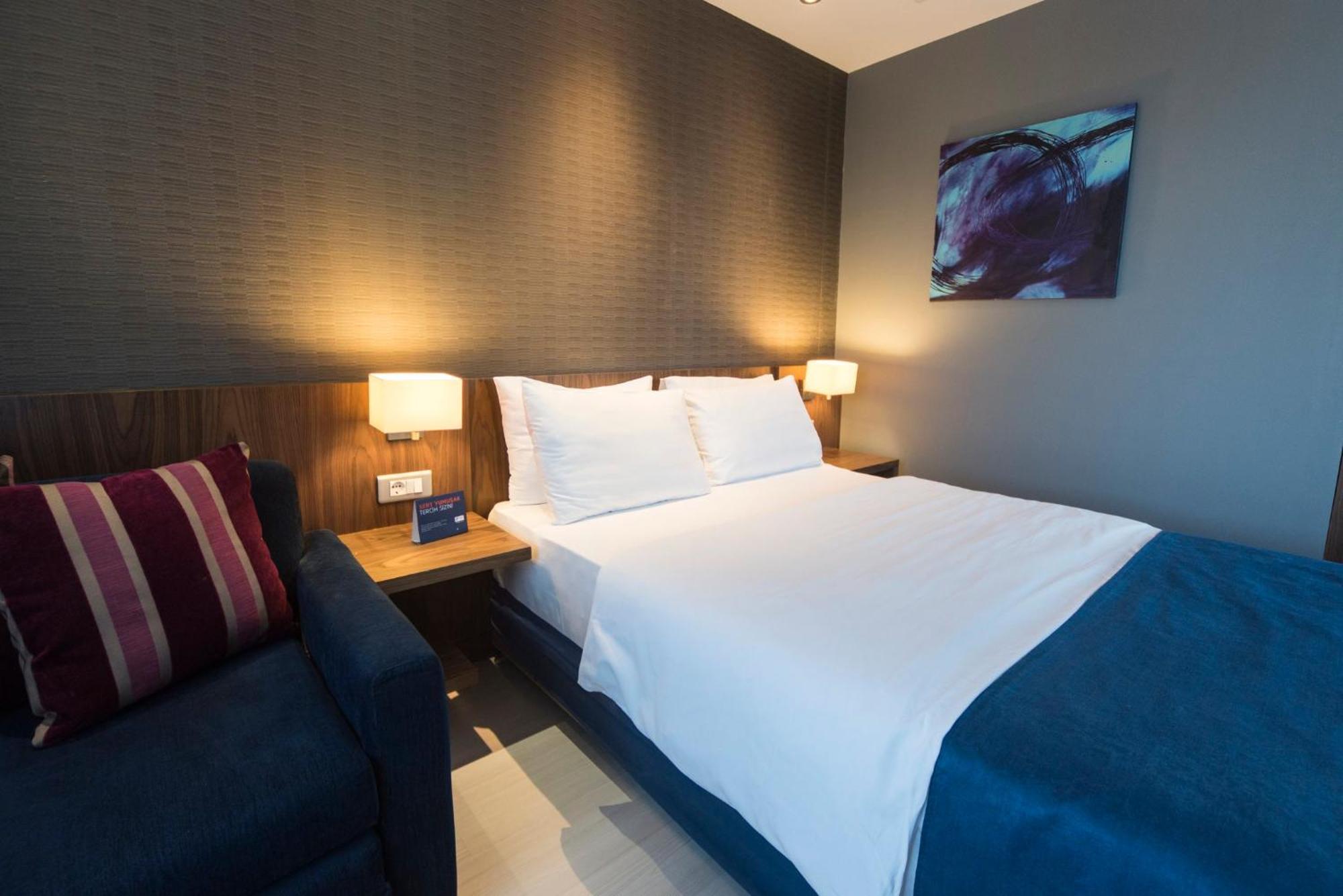 Holiday Inn Express Istanbul-Altunizade By Ihg Esterno foto