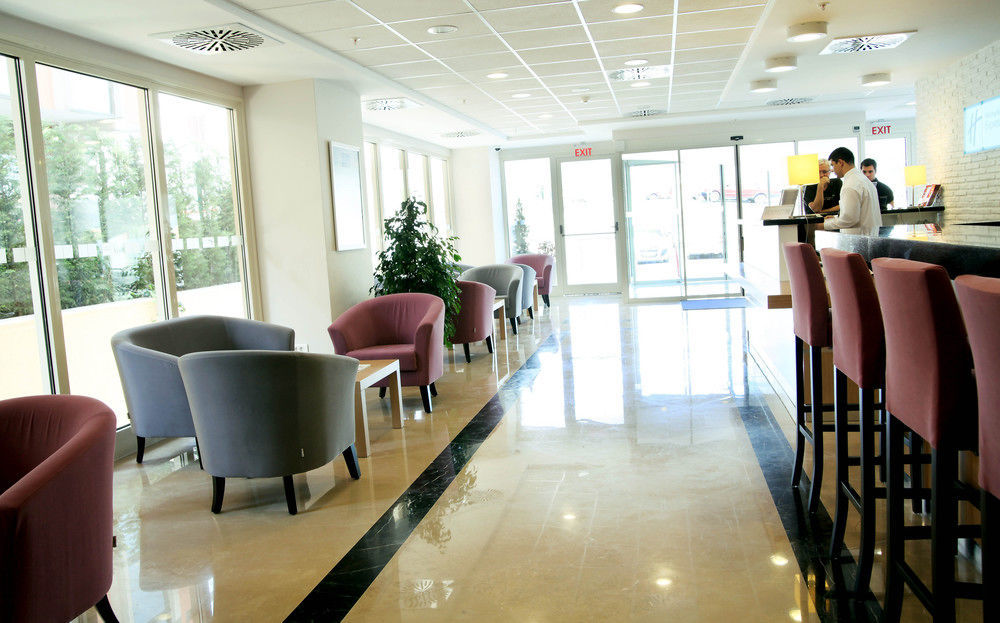 Holiday Inn Express Istanbul-Altunizade By Ihg Esterno foto